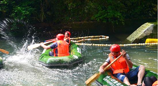 ���ʨ��ս��Ư��