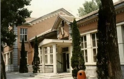 ���Ƽ���ѧ