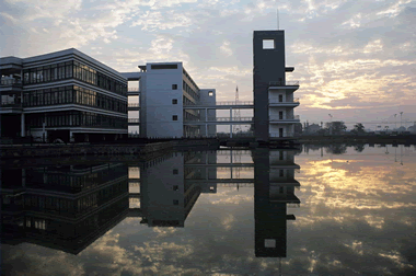 �Ͼ��ʵ��ѧ