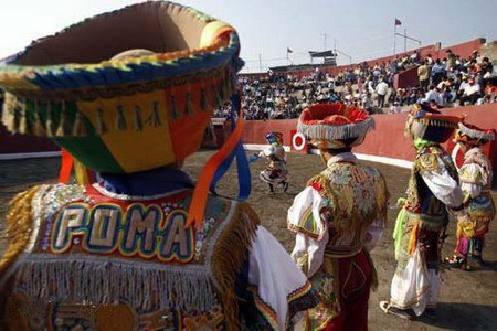 �Ⱥ��볡������_����Ŀ�ɿڴ�����³�����ڣ���ͷ�϶�����_��;������