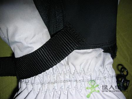 ѩ�ؾ��� ferrino POWDER STRETCHС��̨���Ա���