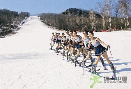 ��̬��ǧ�Ļ�ѩŮ��