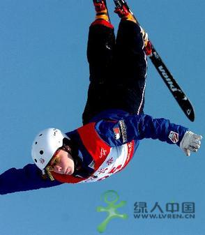 ��̬��ǧ�Ļ�ѩŮ��