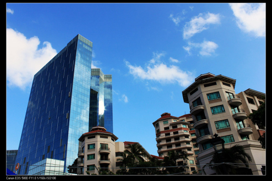 �¼���<span class=lxw>[ע: �¼����Ƕ����ǵ�һ��������Ҳ��һ�����й��ҡ��ù�λ�������뵺�϶ˣ����������׺�Ͽ�Ͽڣ����������¼��º�Ͽ��ӡ����������������Ͽ������������������Գ�����������������֮�䡣]</span>���з��-������Ӱ