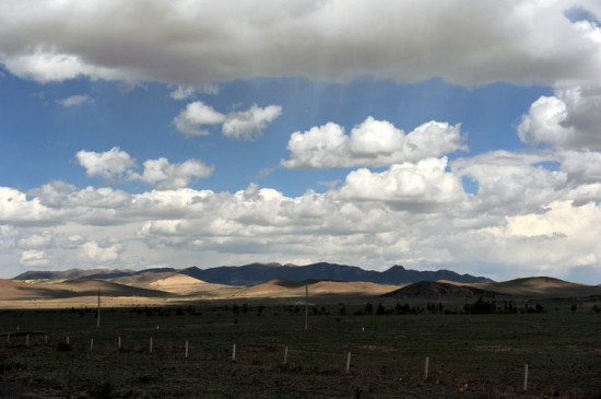 ���ɴ�ͨ<span class=lxw>[ע: ��ͨ��-��ͨλ��ͭ�������ϣ�������Ϫ����Ż�������ɽ���������ͭ������������ǧ�꣬��ʷ�ϵĴ�ͨ������һ����������Ľ��������밲�졢�ߺ����������ư��ա��Ĵ��̲������С�С�Ϻ���֮������]</span>��-·��С��-��������