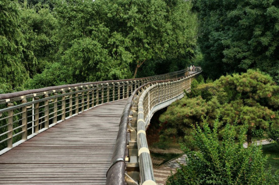 ����Ȫ�ǹ�԰������-������Ӱ