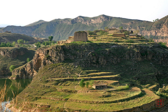 �ƺ���ţ�層-��Ȼ�羰