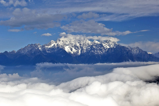 ţ��ɽ�ƺ�-��Ȼ�羰