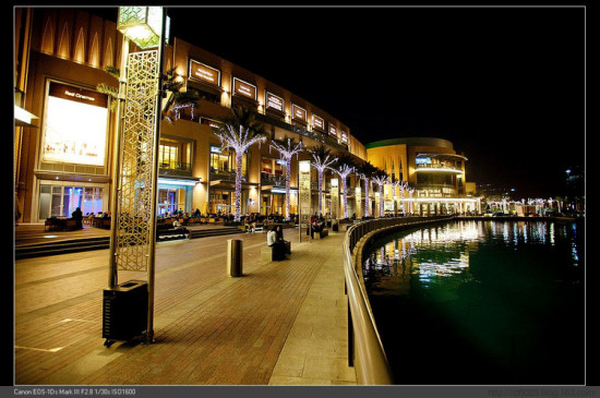 ������<span class=lxw>[ע: �������������������������ģ�???????? ??????? ????????����������Al-Im��r��t al- Arab��yah al-Mutta?idah����]</span>�ϰ�<span class=lxw>[ע: �ϰ��ǰ����������������˿�������������������ϼ����Ǽ̰�������֮��ڶ������������ϰ����������������������Ĳ�ͬ������ʯ��ֻռGDP��6%��]</span>��⣨����-������Ӱ