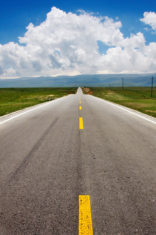 ���ຣ��<span class=lxw>[ע: �ຣ������������׶������������ɫ�ĺ���֮�⡣ϵ������ɽ�Ĵ�ͨɽ������ɽ���ຣ��ɽ֮��Ķϲ������γɡ���λ���ຣʡ���������ຣ������ڣ����й�������½��������ˮ����]</span>������-��������