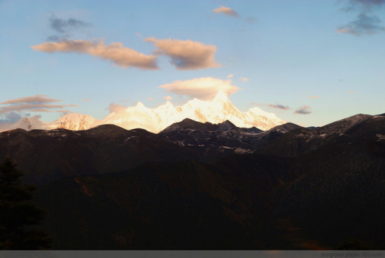 ��ɽ֮��--���Ȱ��߷�-��Ȼ�羰