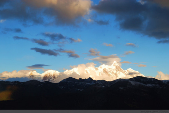 ��ɽ֮��--���Ȱ��߷�-��Ȼ�羰