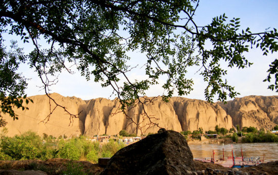 �ƺ�ʯ�֣��㣩-��Ȼ�羰