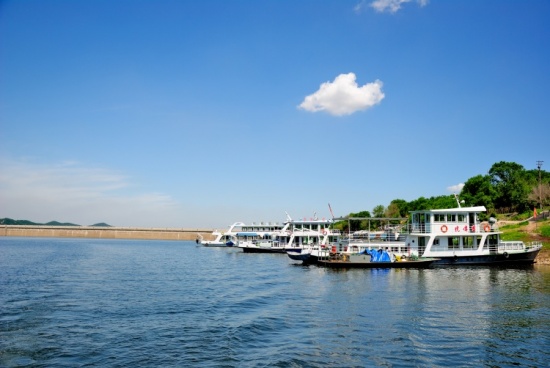 ����<span class=lxw>[ע: ����[ʡ]������[�����и��г�]]</span>�ɻ���<span class=lxw>[ע: �ڼ����е����ϣ���������15����������ɻ���ˮ�������ˮ��վ�����ӳɺ��γɵġ�-songhuahu]</span>-��Ȼ�羰