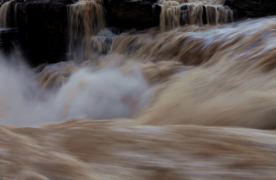 �����ĻƺӺ���-��Ȼ�羰