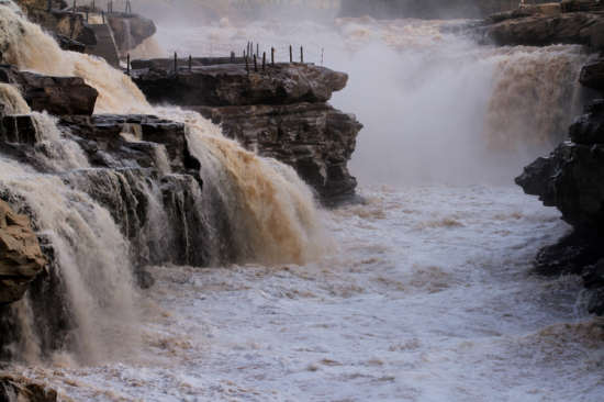 �����ĻƺӺ���-��Ȼ�羰