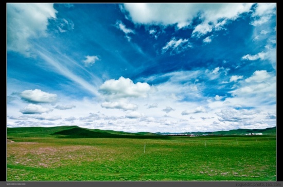 ������<span class=lxw>[ע: ������      �����ſ� ���������ǣ�����һ����Ƕ�ڴ������߽��Ϲ�����Ŀ���̱�ʯ����������������ԭ������ˮ�ݷ�ï��ţ���Ⱥ��������Ⱥɽ���࣬��ũ������]</span>����-���ϵ���