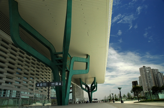 �½��ĳɶ��𳵶���վ-������Ӱ