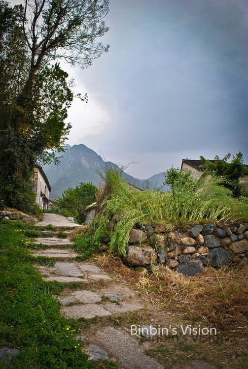 ������ ��ɽ<span class=lxw>[ע: ��ɽ-����Ϊ�����µ�һ��ɽ���Ļ�ɽ�������ɡ���ʯ���ƺ�����Ȫ�����ľ���������������ɽλ�ڰ���ʡ�ϲ�����ɽɽ������Ϫ�صĴ���ɽ���������ص���ջ�룬����̫ƽ�������ٻ���ɽ����]</span>-��Ȼ�羰