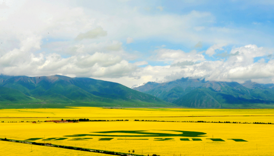 ��ɫ��Դ<span class=lxw>[ע: ��Դ����������-��Դ����������λ���ݾ������������ͱ��������ʡ���ڡ������6896ƽ��ǧ�ס����˿�15���ˣ�2004�꣩��]</span> �����ຣ<span class=lxw>[ע: �ຣʡ-�ຣʡ����࣬�ų���������ˮ��������Ǽ������ʮ����ʱ��ʼ���ຣ������ƴ��²����ɹ���ƿ��ŵ��������Ϊ��ɫ�ĺ���]</span>-��������