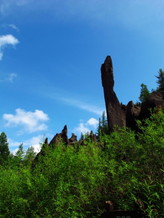 ����ɽ<span class=lxw>[ע: ��ɽ[����������]����ɽ[ɽ��]����ɽ[����]]</span>��;3��ǧ��̶ˮ������ɽ��-��Ȼ�羰