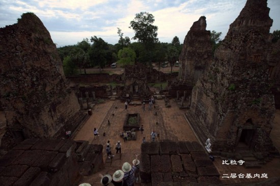 ��ʧ�ڸ��޵�΢Ц�У���������������-��Ȼ�羰