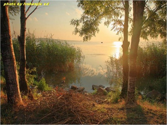 ��ϼ�ڳ����л�ӳ-��Ȼ�羰