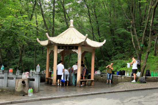 ���Ϸ��ɽ-��Ȼ�羰