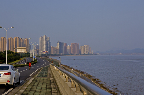 Ǯ�����ϵ��糿-������Ӱ