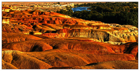 �����½�<span class=lxw>[ע: �½�ά���������-�½�ά���������������£�λ���й�����������166��ƽ�����ռ�й��������������֮һ�����й�������ʡ����������]</span>---���̲<span class=lxw>[ע: ���̲�ֳ���ʺӰ�������3A��������λ���½����ˣ�������̩�������������ؾ��ڣ��ش��ҹ�Ψһע�뱱����Ķ����˹�ӱ�����һ�����׵��ϣ�]</span>-��������