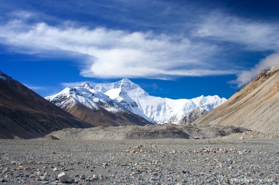 ����<span class=lxw>[ע: ����������λ���л����񹲺͹����ϱ����ظ�ԭ�����ϲ�������78��25����99��06�䣬��γ26��44����36��32��֮�䡣]</span>ר��-���ϵ���