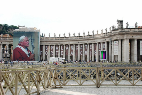 ����С������ٸ�<span class=lxw>[ע: ��ٸԳǹ���The Vatican City State��,�����ٸԣ��ǵ�����������С�Ĺ��ң���ŷ��һ����������Ȩ���ҡ�]</span>-������Ӱ