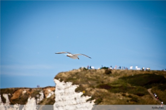 ���ɽ<span class=lxw>[ע: ���ɽλ������ɽϵ�����������س�47�����һ��������ɫ��ʯͷɽ������ɽ�������ƣ��Ӻ̿�һ�߰�����£��������������Զ�ͻȻ��ס���γ�һ��Σ�����գ���ʯ��ɵķ羰����������ɽ��]</span>-��Ȼ�羰