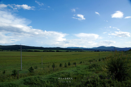 ����ɽ<span class=lxw>[ע: ����ɽȫ�ơ����� ����ɽ����ϵ�ɹ������˼Ϊ���ȵ�ʥˮ��������ɽ��λ�����ɹ��������˰����������������˰�������ɽ´����]</span>��;���-��Ȼ�羰