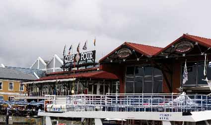 �ۿ�ͣ�����洬��˽����ͧ���ѵõľ�����ܰ