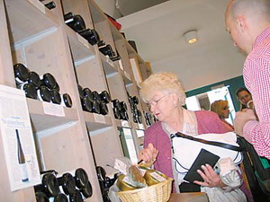 �ƽ�Ʒ����