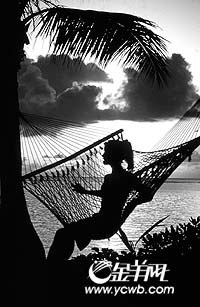 �� ��: 1152097 ������
��Ӱ����: ����
�ļ���:kms4a1ed.jpg����
�ļ���С:24K����
�� X ��:307 X 200����
˵��:kms4a1ed.jpg